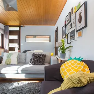 Mountainside With Views Over Appartement